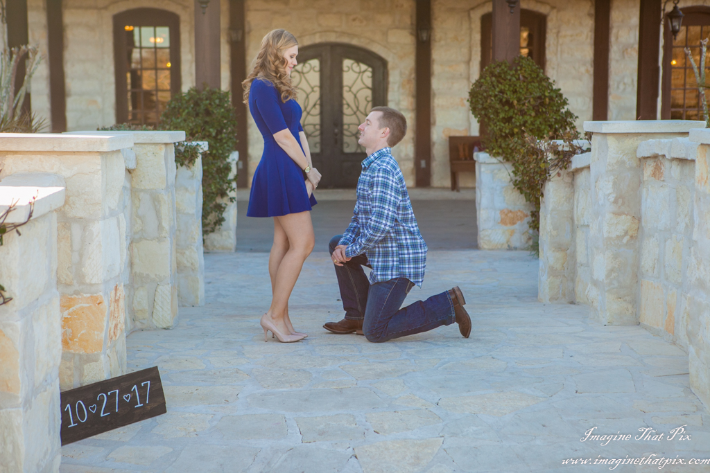 Pecan Springs Engagement Shoot - sunset (17)