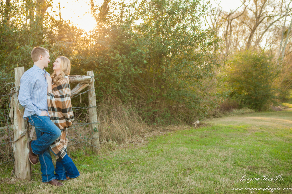 Pecan Springs Engagement Shoot - sunset (31)