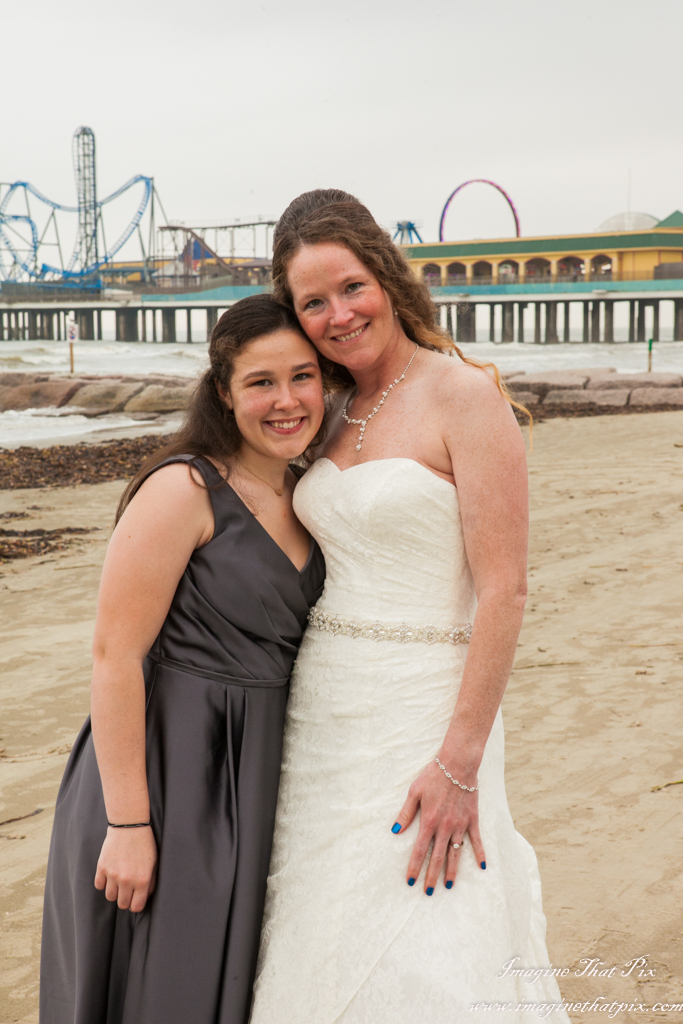 Galveston, Texas sunny beach wedding (113)