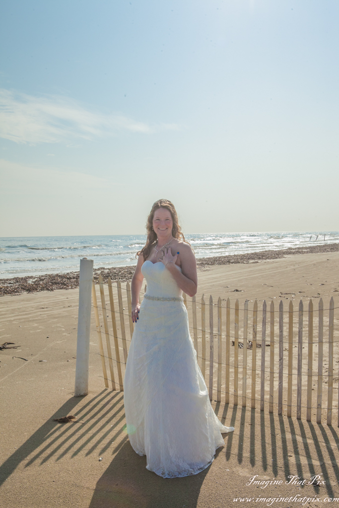 Galveston, Texas sunny beach wedding (21)