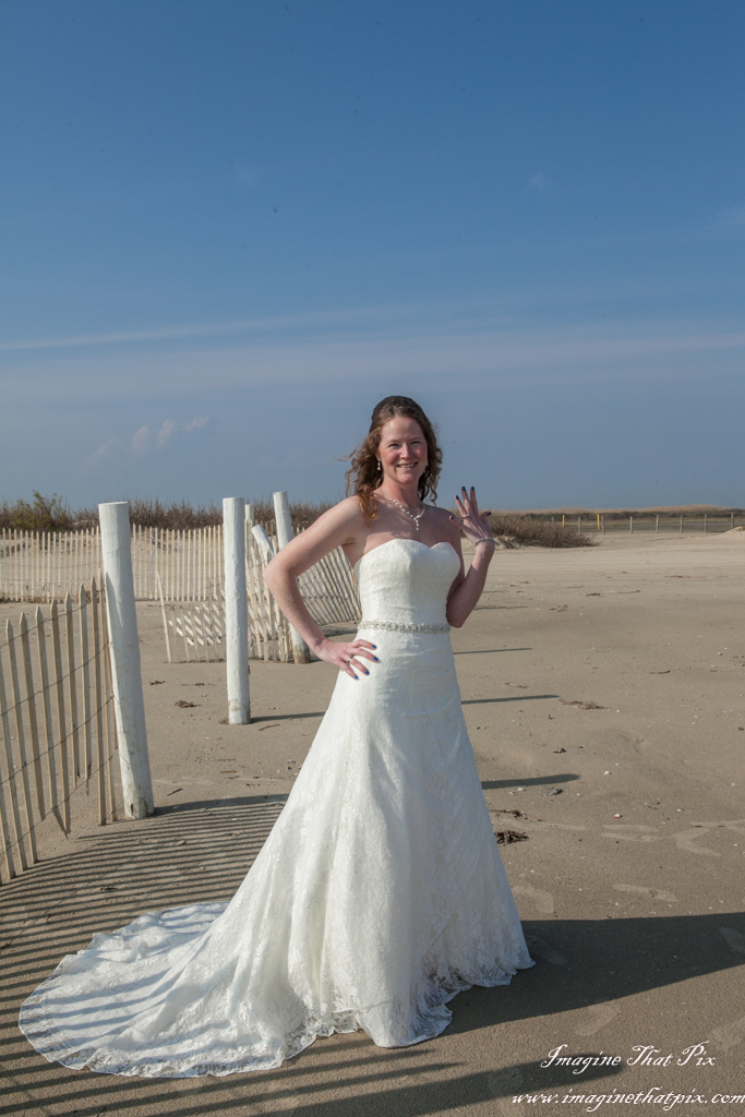 Galveston, Texas sunny beach wedding (30)
