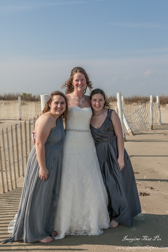 Galveston, Texas sunny beach wedding (40)