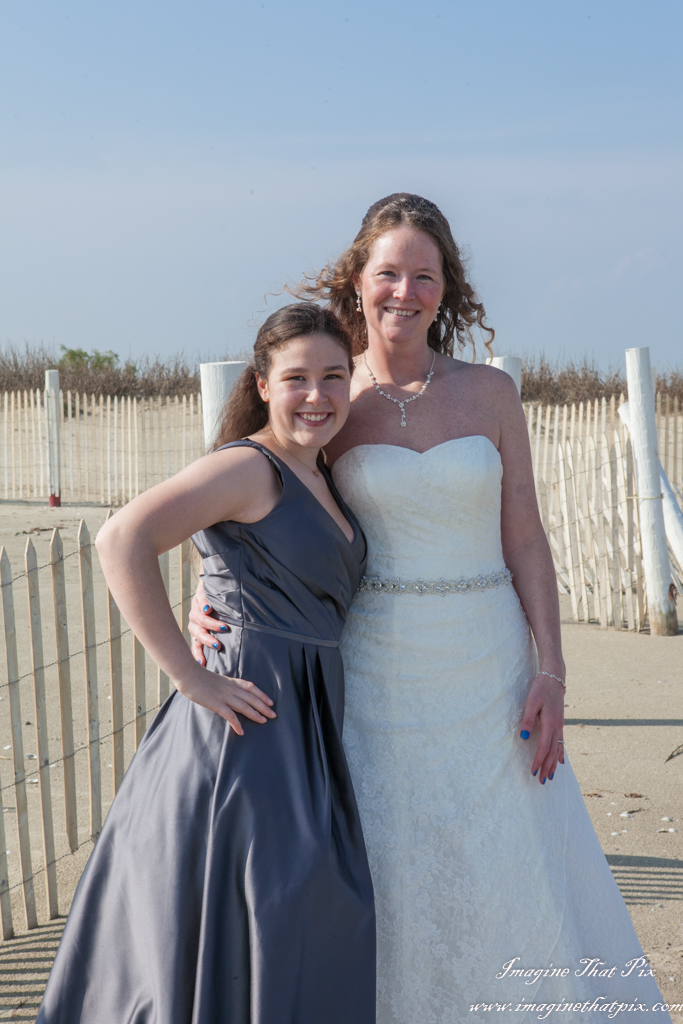 Galveston, Texas sunny beach wedding (45)