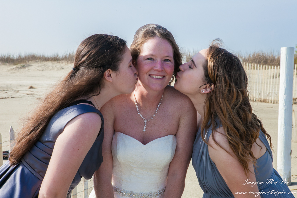 Galveston, Texas sunny beach wedding (46)