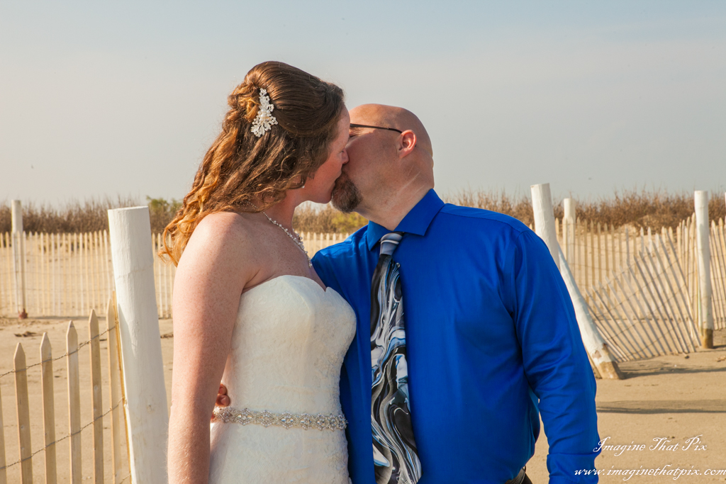 Galveston, Texas sunny beach wedding (49)