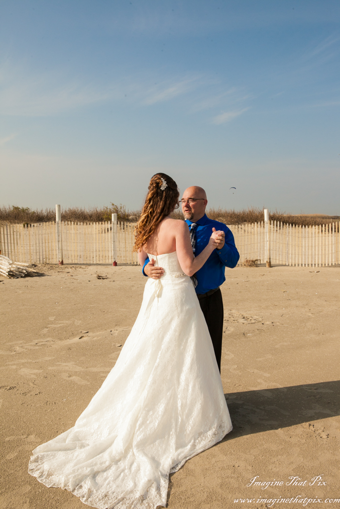 Galveston, Texas sunny beach wedding (66)