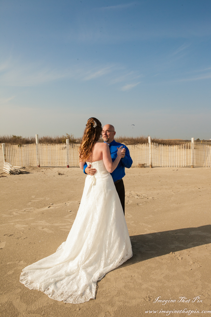 Galveston, Texas sunny beach wedding (67)