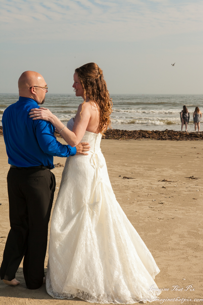 Galveston, Texas sunny beach wedding (70)