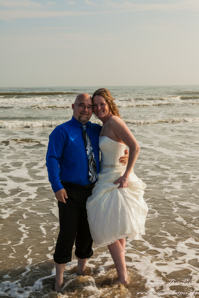 Galveston, Texas sunny beach wedding (86)