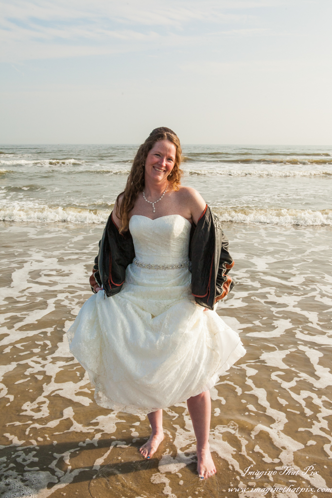 Galveston, Texas sunny beach wedding (94)