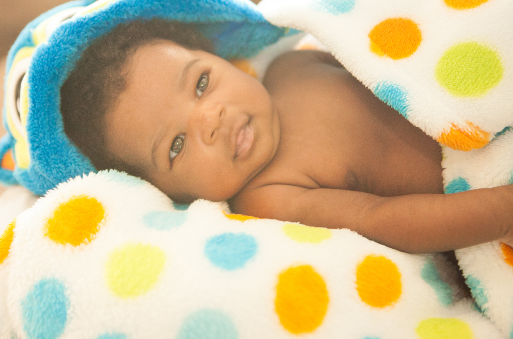 newborn boy in home session