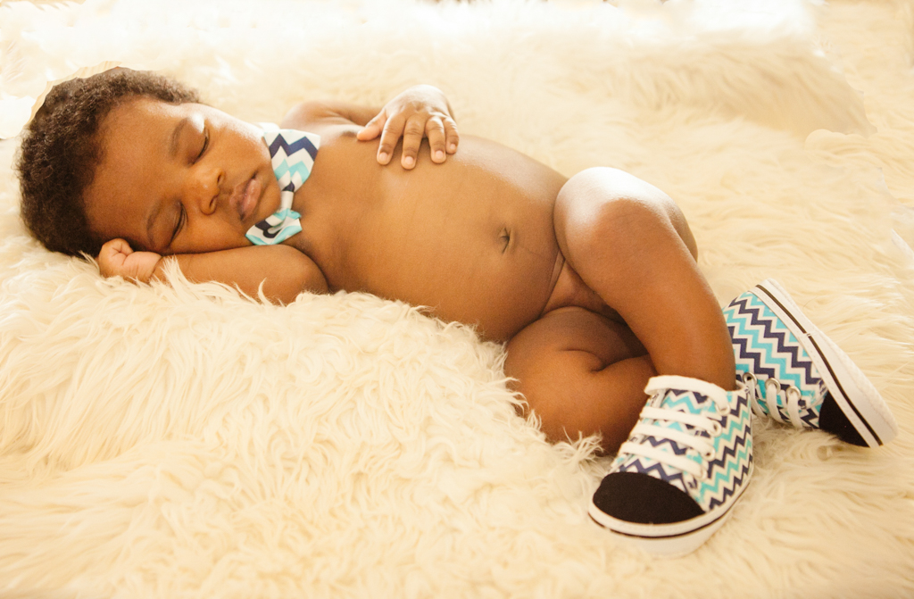 newborn boy in home session